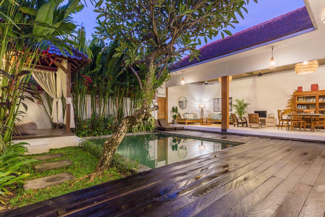 Pulesari 2 Bedrooms Seminyak Kültér fotó